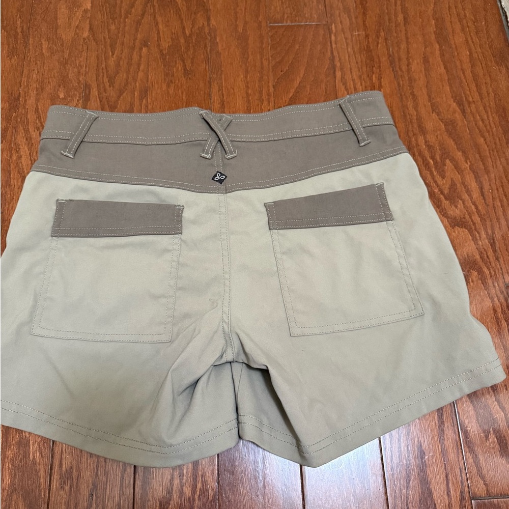 prAna Women's Khaki Hiking Shorts Size 6 Cargo Pockets Outdoor Casual - Picture 4 of 6